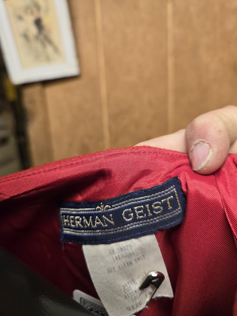 Red Sleeveless V-Neck Mini Dress with Patch Pockets - Picture 5 of 5
